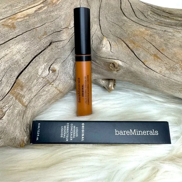 bareMinerals Original Liquid Mineral Concealer - Dark 5N - Picture 4 of 5